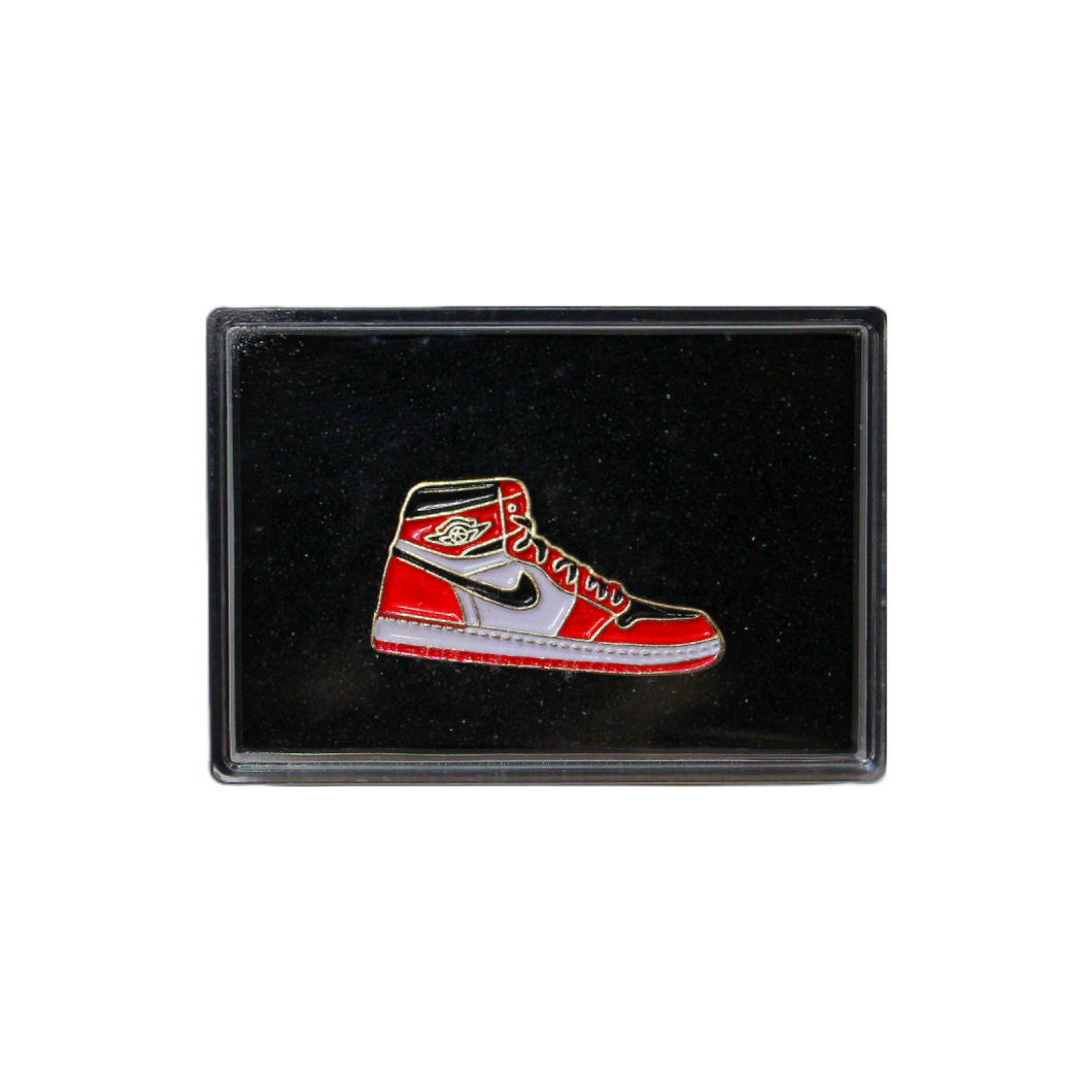 Jordan 1 Mid - Chicago Toe - Sneaker Pin