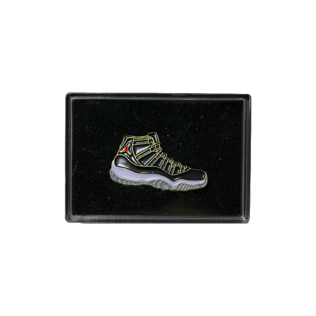 Jordan 11 Retro - Black Gold - Sneaker Pin
