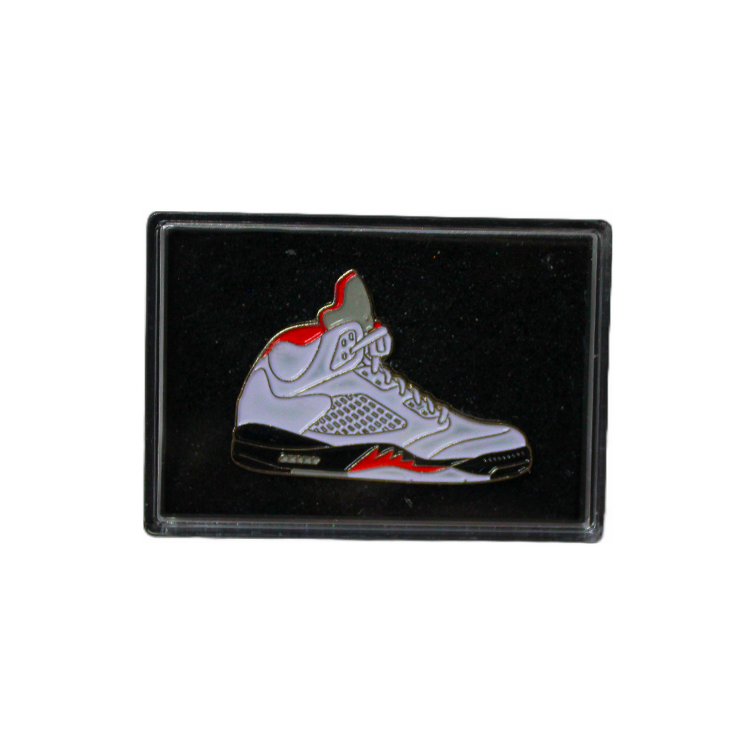 Jordan 5 Retro - Fire Red - Sneaker Pin
